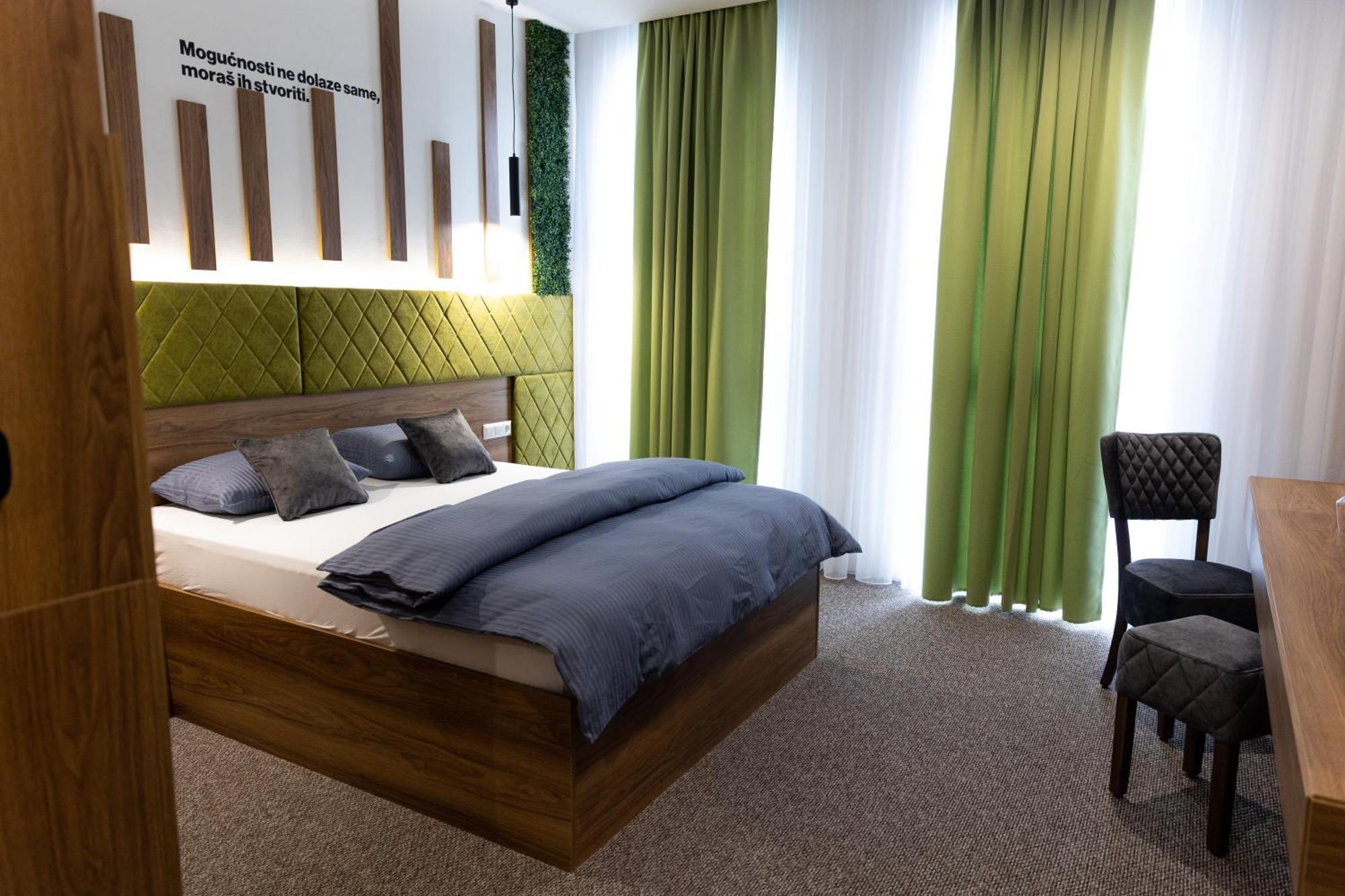 Hostel Tron Travnik Eksteriør billede
