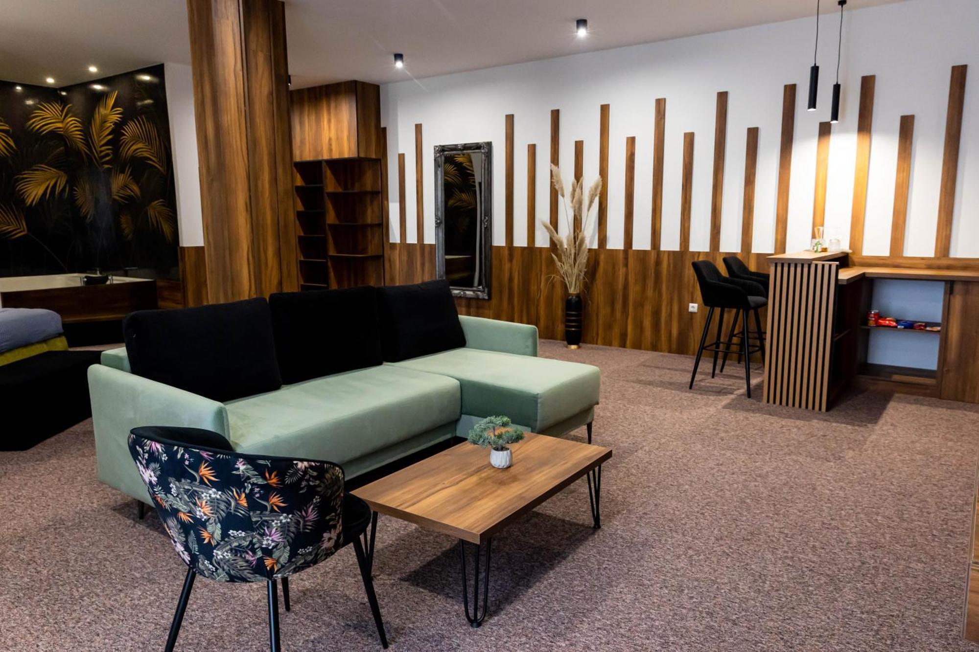 Hostel Tron Travnik Eksteriør billede
